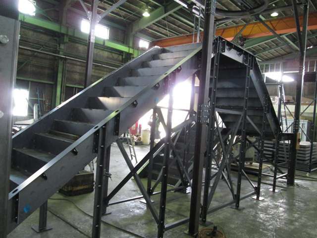 鋼製階段 / クレーン設備